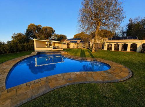 Solar pwrd house with pool and entertainment area in Johannesburg