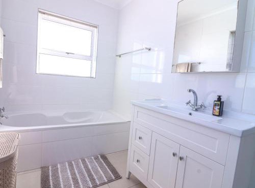 Bluemist Accommodation in Gansbaai