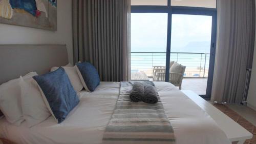 Surfers Empire Penthouse in Muizenberg
