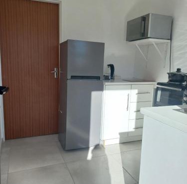 Sintha guest house in Kraaifontein