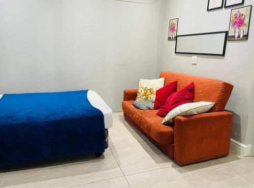 Annika`s dormitory in claremont in Cape Town