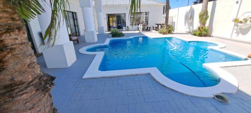 Raston Guest House in Lambertʼs Bay