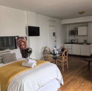 Unit 128 Oceanic Hotel in Durban