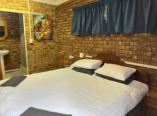 5 Moepel in Potchefstroom