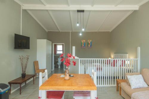 Accommodation on 3329 - Unit 3 in Gqeberha