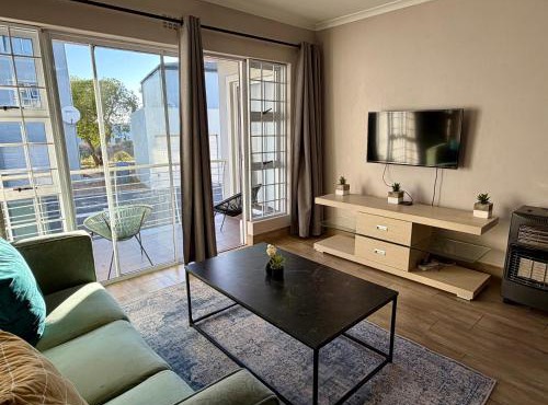 Luxurious 2Bed ,Iconic Views Mountain& Beach in Big Bay