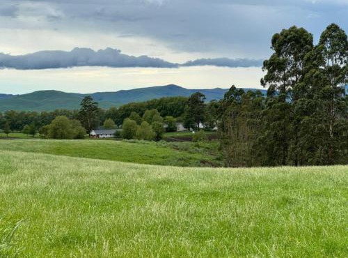 Luxury Farm Escape, Fireplace, Views & Total Peace in Lions River