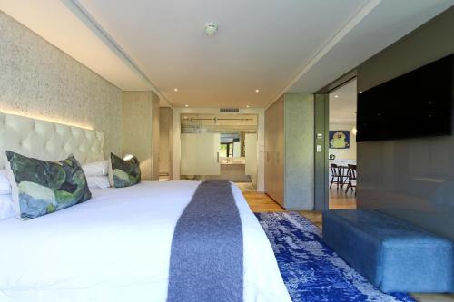 Vineyard Hotel