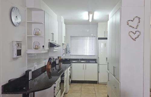 VR002 Villa Royale, Sheffield Beach - Uninterrupted ocean views in Ballito