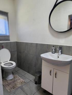 Berlouri Guest House Family Suite in Hekpoort