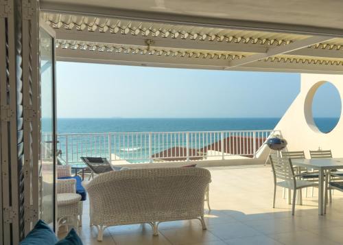 Seaside Apartment in Salt Rock with Dolphin Views in Ballito