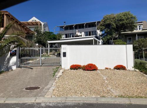 AquaView Beach House Kommetjie, with stunning sea views in Cape Town