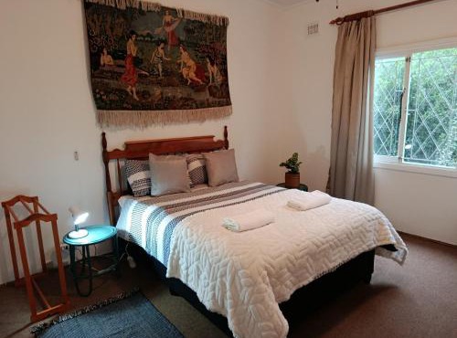 Serendipity-on-Symmonds Cottage in Howick