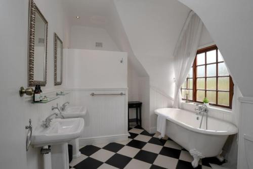 Dark Chocolate Guest House in Durbanville