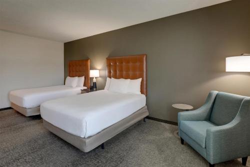Drury Inn & Suites Dayton North in Dayton
