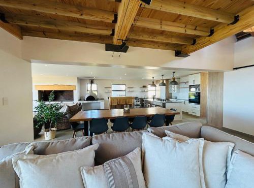 Bayview Bliss at Springerbaai Luxury Eco Villa with Ocean Views & Beach Access in Mossel Bay