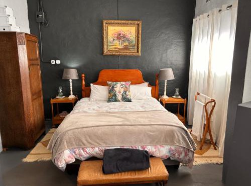 Pied Cow Cottage in Hilton