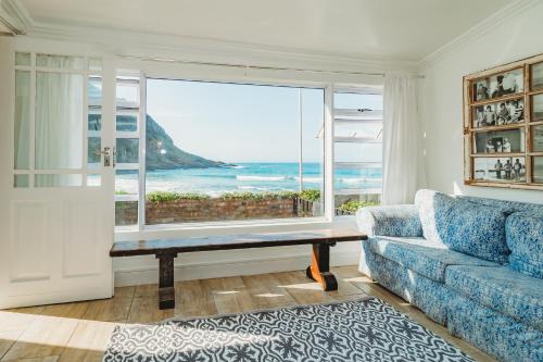 Silver Spray Beach Accommodation in Victoria Bay