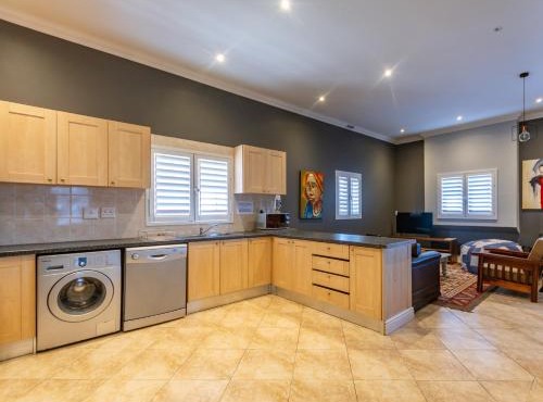 Millwood Apartment