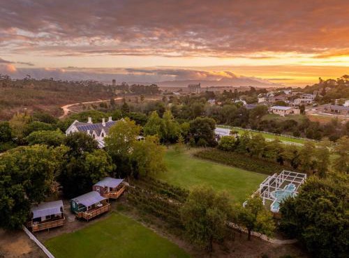 The Huts - Glamping at Caledon Grace in Caledon