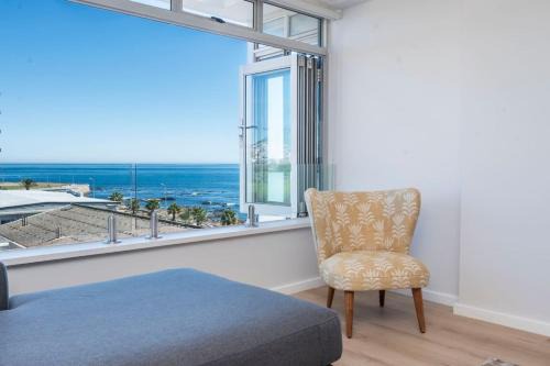 2 Queen Bed, Sea Views, Promenade, Fast Wifi in Cape Town