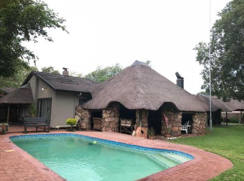 Sanyati Guesthouse in Kathu