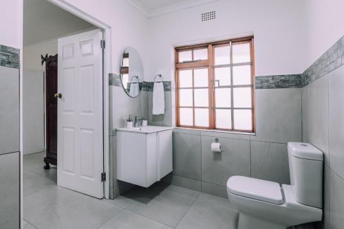 Cornerstone Guesthouse Alk Van Zyl in Panorama