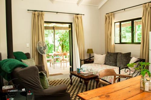 Newstead Farm - Country Cottages in Curryʼs Post
